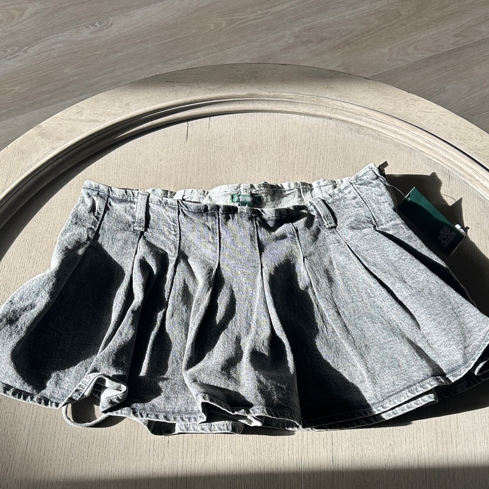 Women's Gray Pleated Denim Shorts